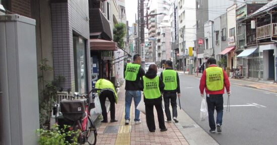 清掃活動の様子